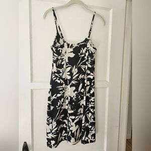 Nine Britton Monochrome Floral Midi Dress